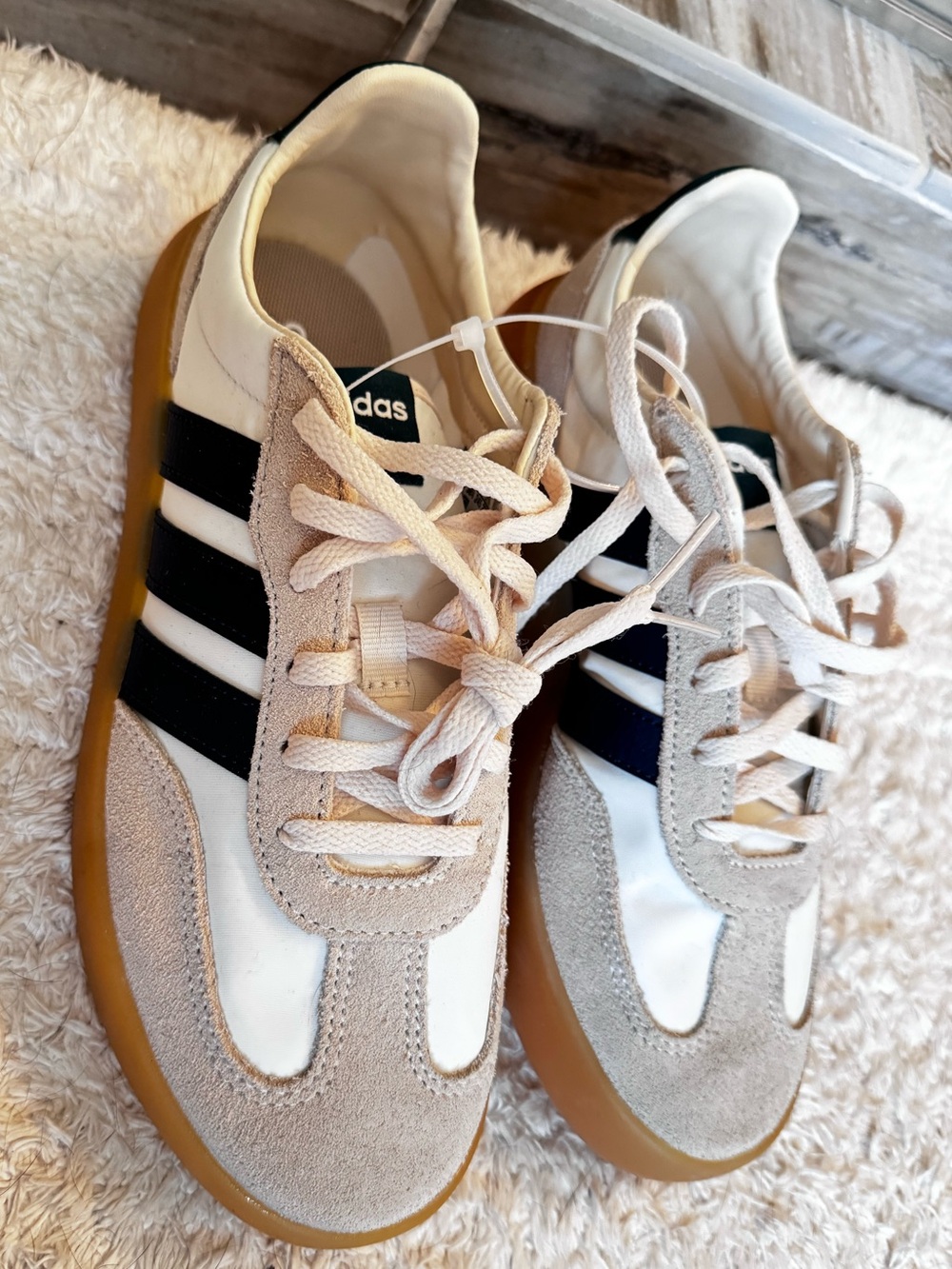 adidas Women’s Beige, Blue & Gum Retro Sneakers